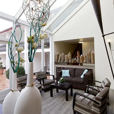 Отель Gerardushoeve Хейенрат